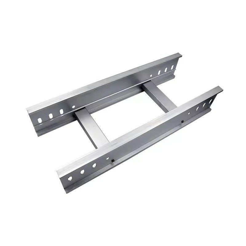 Thang cầu thang cáp thép với chống cháy lắp đặt trên tường kết thúc bạc
