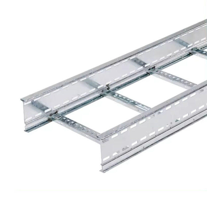 Thang cầu thang cáp thép với chống cháy lắp đặt trên tường kết thúc bạc
