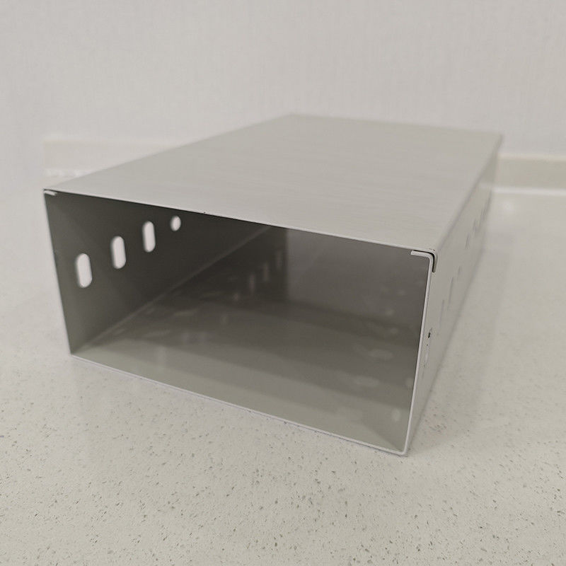 Hệ thống thùng cáp thép galvanized chống cháy tường / sàn gắn với đầu nối